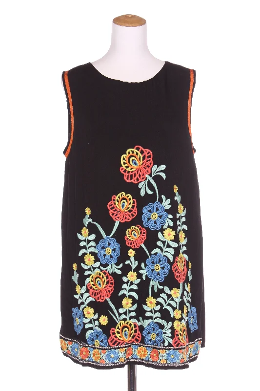 Ball Gown Women Dress with a Full Skirt for a Princess - like Look Ball Gown Women Dress with a Full Skirt for a Princess - like Look URBAN BLISS - Embroidered tunic dress! 14
