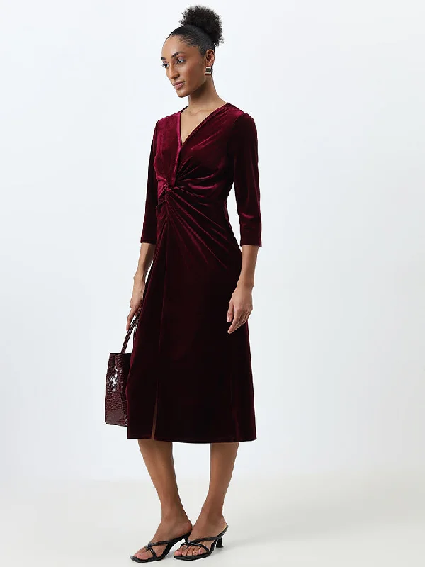 Shift Women Dress with a Simple and Classic Design for Everyday Wear Shift Women Dress with a Simple and Classic Design for Everyday Wear Wardrobe Burgundy Bodycon Dress Shift Women Dress with a Simple and Classic Design for Everyday Wear Shift Women Dress with a Simple and Classic Design for Everyday Wear Wardrobe Burgundy Bodycon Dress