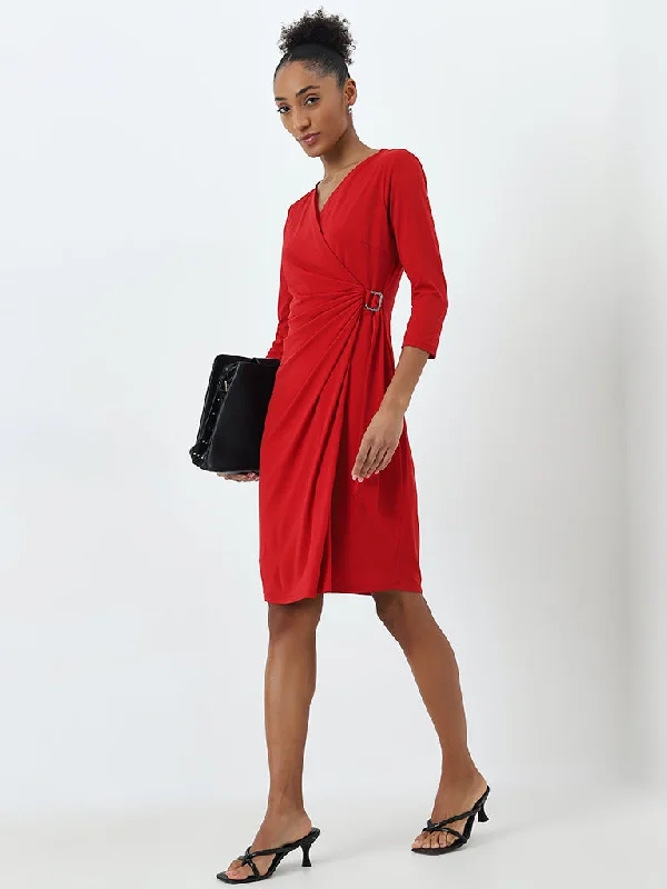 Long - Sleeve Women Dress in Velvet for a Luxurious Winter Look Long - Sleeve Women Dress in Velvet for a Luxurious Winter Look Wardrobe Red Bodycon Dress Long - Sleeve Women Dress in Velvet for a Luxurious Winter Look Long - Sleeve Women Dress in Velvet for a Luxurious Winter Look Wardrobe Red Bodycon Dress
