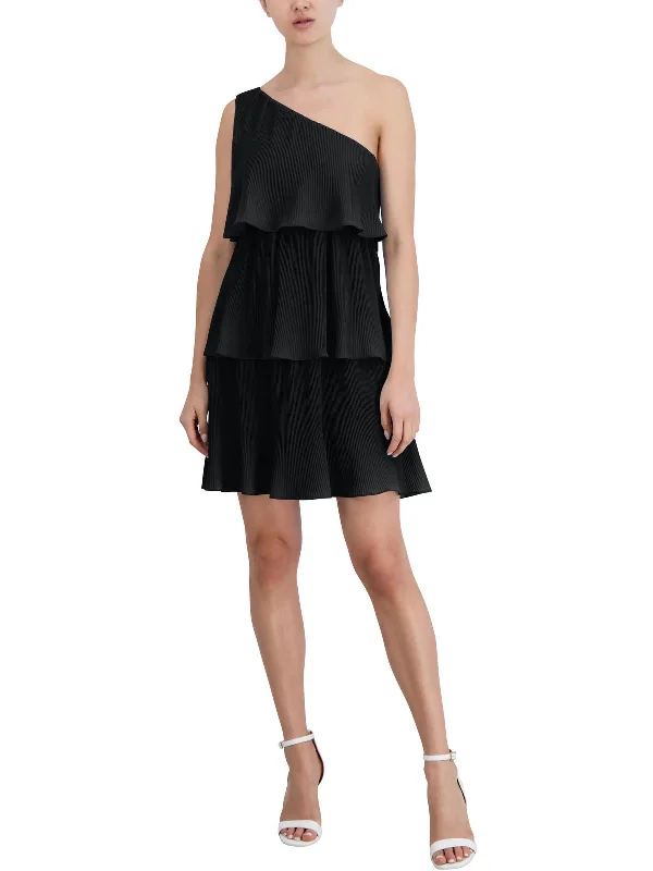 Mermaid - Style Women Dress with a Fitted Silhouette for Special Occasions Mermaid - Style Women Dress with a Fitted Silhouette for Special Occasions Womens Chiffon Pleated Cocktail And Party Dress Mermaid - Style Women Dress with a Fitted Silhouette for Special Occasions Mermaid - Style Women Dress with a Fitted Silhouette for Special Occasions Womens Chiffon Pleated Cocktail And Party Dress