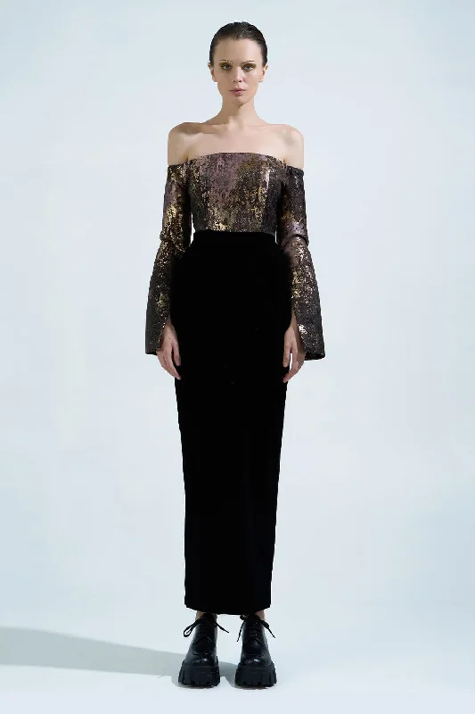 Maxi dresses with ribbed textures for a unique and tactile lookDalya Pegged Off-Shoulder Brocade Ankle Length Dress