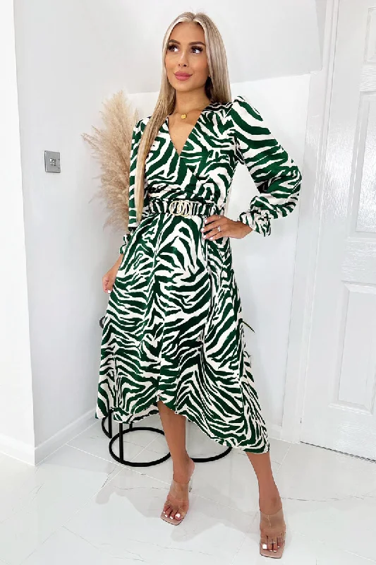 Maxi dresses with pocket details for added functionalityGreen Animal Printed Belted Midi Dress Maxi dresses with pocket details for added functionalityGreen Animal Printed Belted Midi Dress