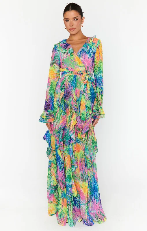 Maxi dresses with a ruffled neckline for a charming lookJenny Ruffle Maxi Dress ~ Everhart Palms Maxi dresses with a ruffled neckline for a charming lookJenny Ruffle Maxi Dress ~ Everhart Palms
