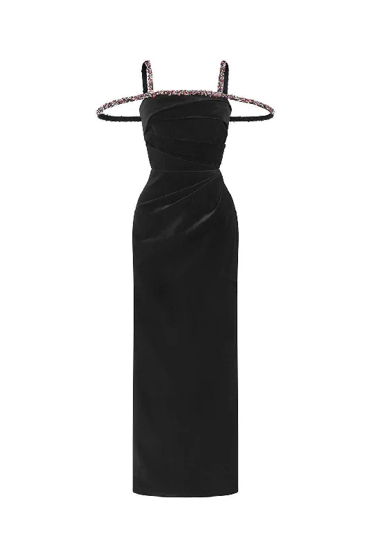 Maxi dresses with an empire waist for a flattering fit on all body typesMystic Sheath Square Neck Velvet Ankle Length Dress