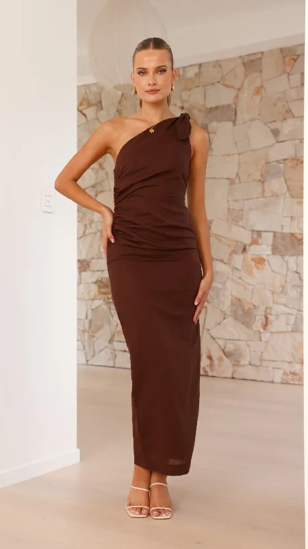 Maxi dresses with mesh panels for a sexy and trendy appearanceNahilla One Shoulder Maxi Dress - Chocolate Maxi dresses with mesh panels for a sexy and trendy appearanceNahilla One Shoulder Maxi Dress - Chocolate