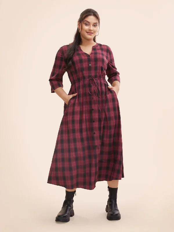 Maxi dresses with cold - shoulder cutouts for a trendy lookPlaid Drawstring Notched Pocket Maxi Dress