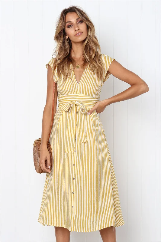 Maxi dresses with a gathered skirt for a voluminous and dramatic effectRadiant Striped Drawstring Maxi Dress Maxi dresses with a gathered skirt for a voluminous and dramatic effectRadiant Striped Drawstring Maxi Dress