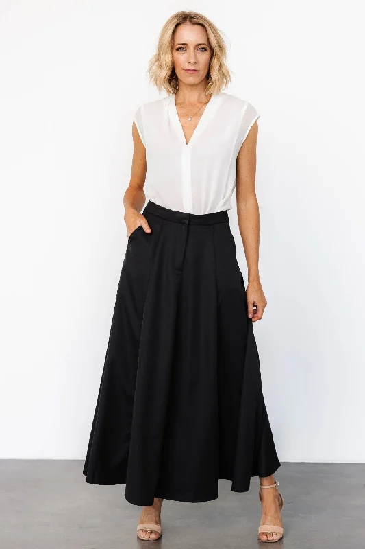 Maxi dresses with a paisley print for a classic and elegant styleShaylyn Maxi Skirt | Black Maxi dresses with a paisley print for a classic and elegant styleShaylyn Maxi Skirt | Black