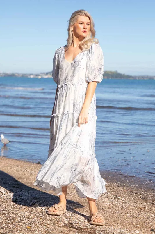 Maxi dresses with a V - neckline for a flattering and elongating shapeShell Dress White / Blue Shell