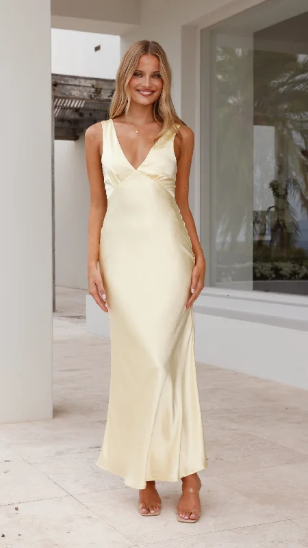 Maxi dresses with side slits for a touch of allureSofia Maxi Dress - Yellow
