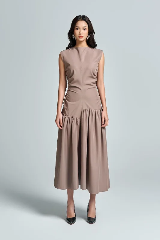 Midi dresses with keyhole backs for a flirty and unexpected detailAmar Drop Waist Sleeveless Cotton Polyester Midi Dress Midi dresses with keyhole backs for a flirty and unexpected detailAmar Drop Waist Sleeveless Cotton Polyester Midi Dress