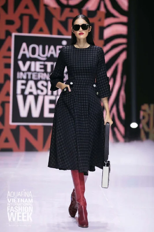 Midi dresses with puff sleeves for a vintage - inspired lookElisa Middle Sleeves Dress