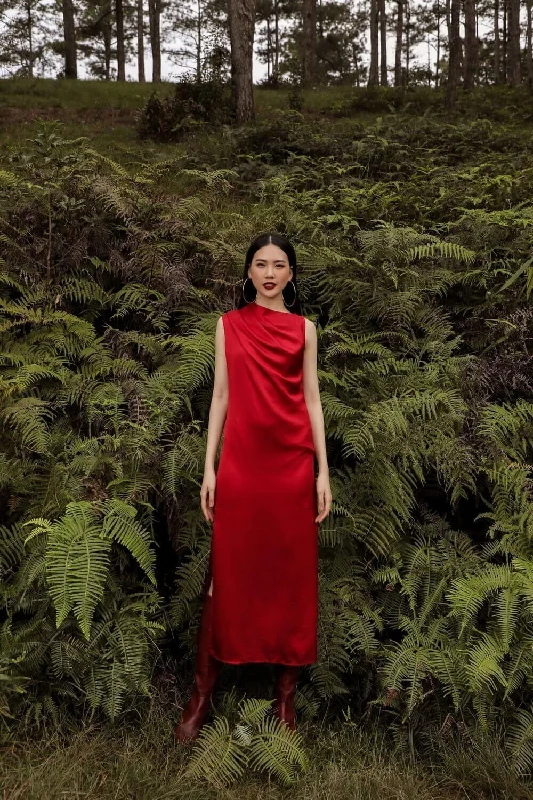 Velvet midi dresses in jewel tones for a glamorous winter eventIsla Diagonal Neck Dress