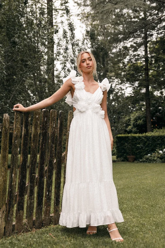 Midi dresses with ruffled sleeves for a more feminine and voluminous lookJosey Midi Dress - White