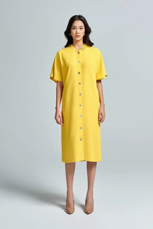 Velvet midi dresses in jewel tones for a glamorous winter eventKirisa Straight Button Raw Fabric Below The Knee Dress Velvet midi dresses in jewel tones for a glamorous winter eventKirisa Straight Button Raw Fabric Below The Knee Dress
