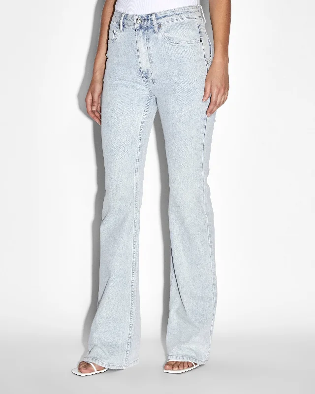 Stretch women jeans for enhanced mobility and comfortSOHO ICE FLIPPED