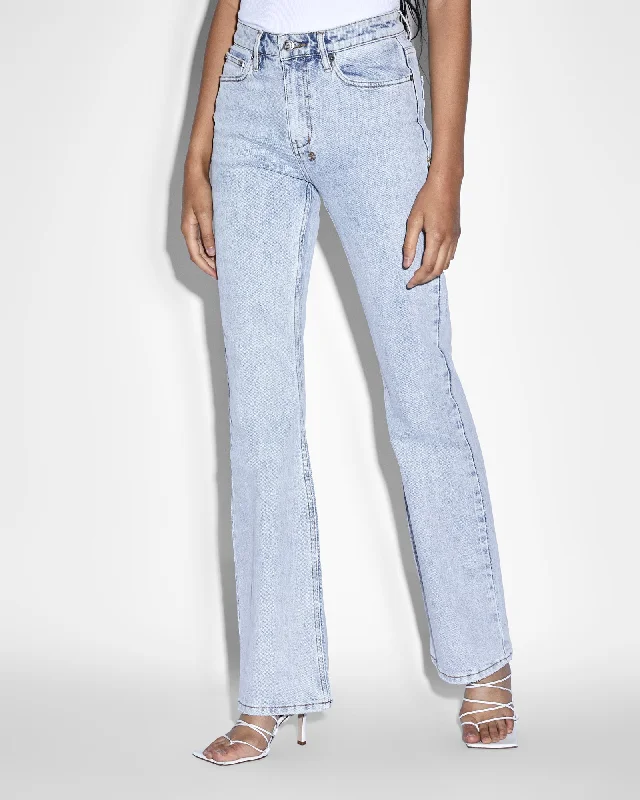 Denim Top for a Beachside Picnic with a Laid - Back StyleSOHO MUSE