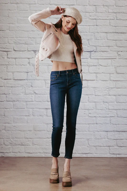 High - rise flare women jeans for a 70s - inspired lookMid Rise Skinny Jeans