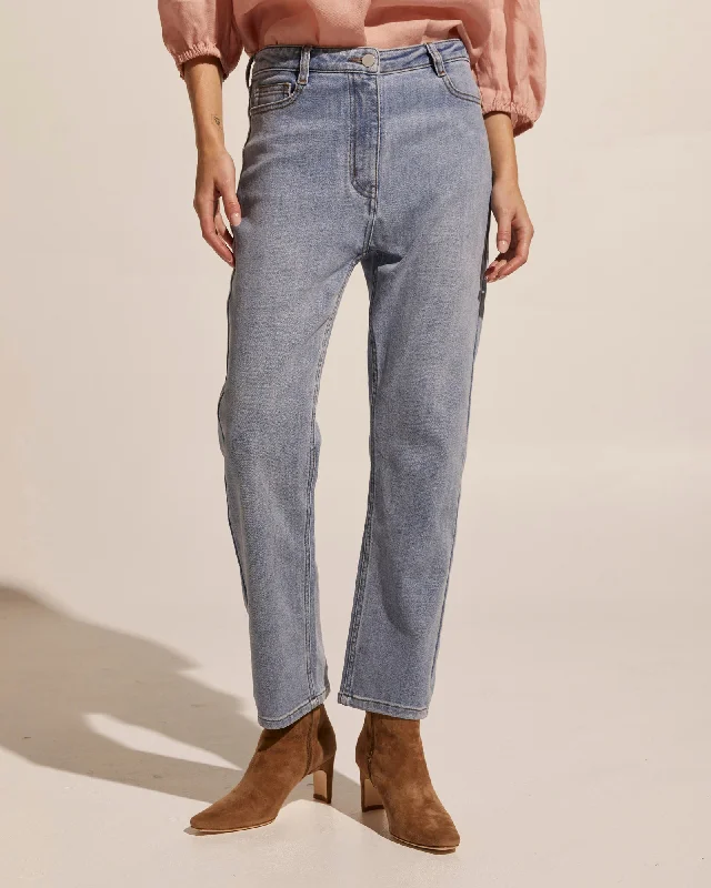 Studded Denim Top for a Glamorous and Bold StyleZoe Kratzmann Union Jean - Washed Denim Studded Denim Top for a Glamorous and Bold StyleZoe Kratzmann Union Jean - Washed Denim