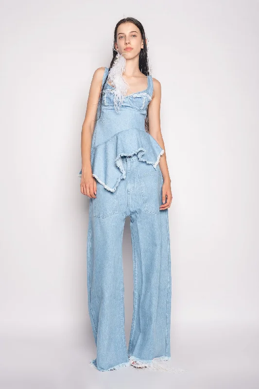 Women's expensive designer pants Dark - wash women jeans for a sophisticated and slimming effect LIGHT BLUE PATCH POCKET BOYFRIEND TROUSERS Women's expensive designer pants Dark - wash women jeans for a sophisticated and slimming effect LIGHT BLUE PATCH POCKET BOYFRIEND TROUSERS