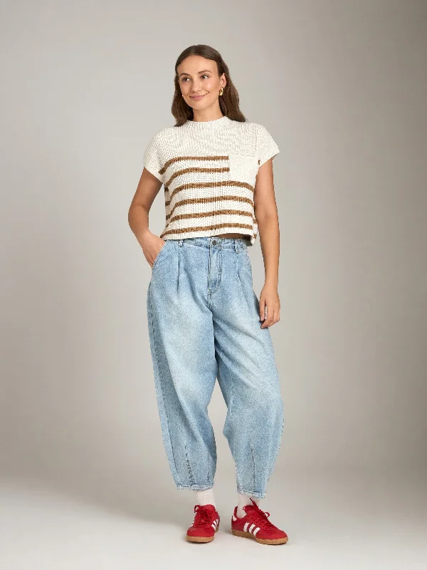 Women's pants for snowboarding Button - fly women jeans with a traditional touch Loose Denim Pants
