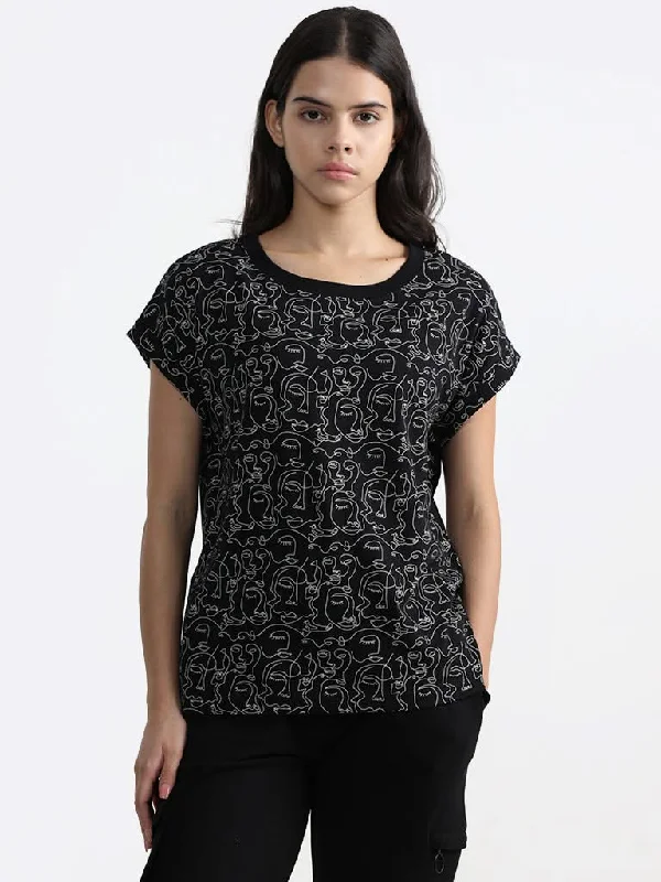 Women's pants for travel Embellished women jeans with studs or rhinestones for a glamorous touch Studiofit Black Face Printed Cotton T-Shirt Women's pants for travel Embellished women jeans with studs or rhinestones for a glamorous touch Studiofit Black Face Printed Cotton T-Shirt