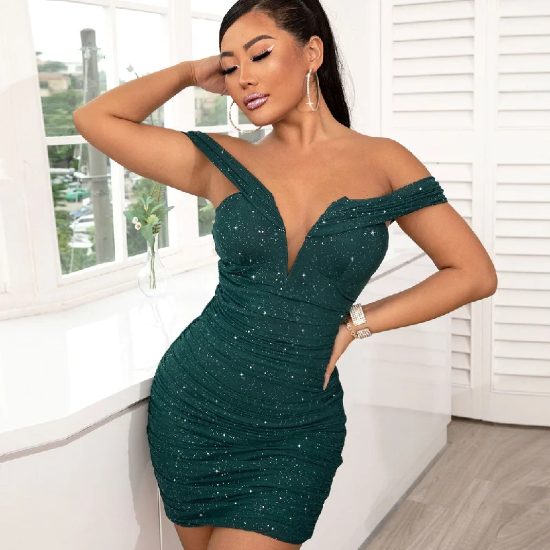 Mini dresses with tassel accents for a fun touchBerryBetty - Ruched V Wire Off Shoulder Bodycon Party Mini Dress - Emerald Green Mini dresses with tassel accents for a fun touchBerryBetty - Ruched V Wire Off Shoulder Bodycon Party Mini Dress - Emerald Green