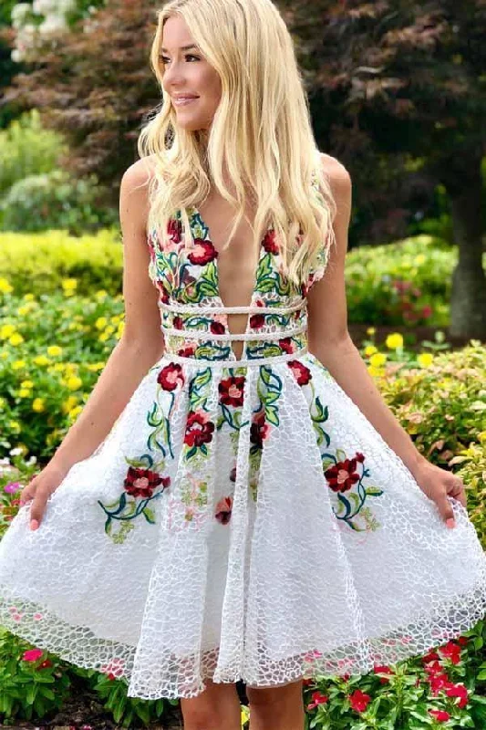 Beach party dresses made of lightweight and breathable fabricA-line White Short Prom Dress Homecoming Dress with Floral PD248 Beach party dresses made of lightweight and breathable fabricA-line White Short Prom Dress Homecoming Dress with Floral PD248