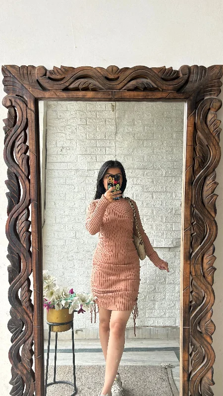 Sequined bodycon dress for a sparkling party look​Beautiful dress 34-36 bust/l:33