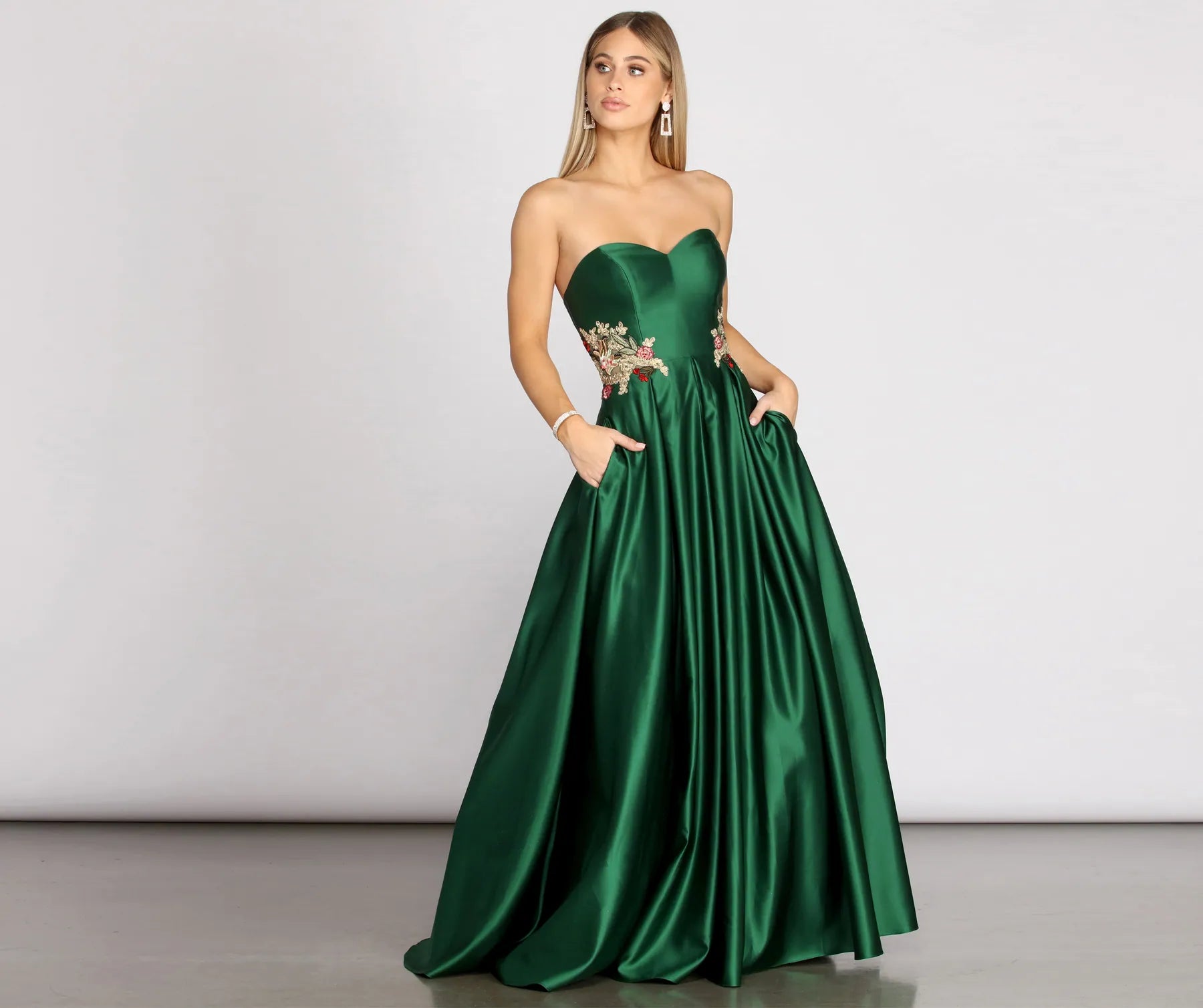 Velvet - trimmed wedding guest dresses in burgundy for a formal eventBelle Sweetheart Floral Applique Ball Gown