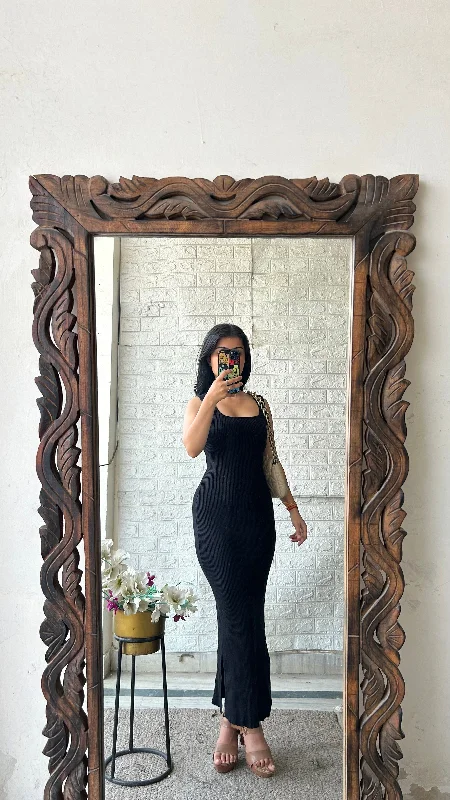 Bodycon dress for a cocktail party​Black beauty 32-36 bust/l:49