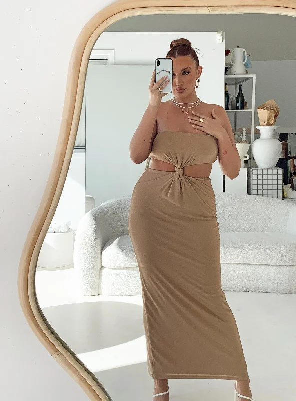 Bodycon dress with a ruffled trim​Gatlin Cut Out Maxi Dress Brown