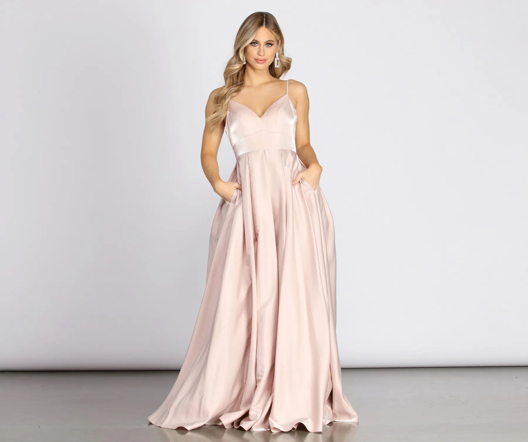 Bow - backed wedding guest dresses in silk for a luxurious feelJolie Formal Lace Up Gown Bow - backed wedding guest dresses in silk for a luxurious feelJolie Formal Lace Up Gown