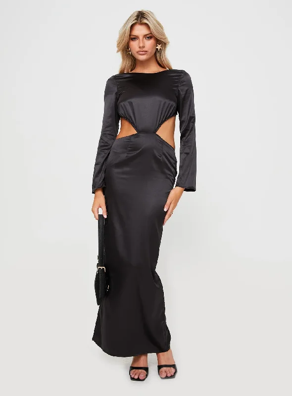 Metallic cocktail dresses with a halter neck for a glamorous occasionLucienne Long Sleeve Maxi Dress Black Metallic cocktail dresses with a halter neck for a glamorous occasionLucienne Long Sleeve Maxi Dress Black