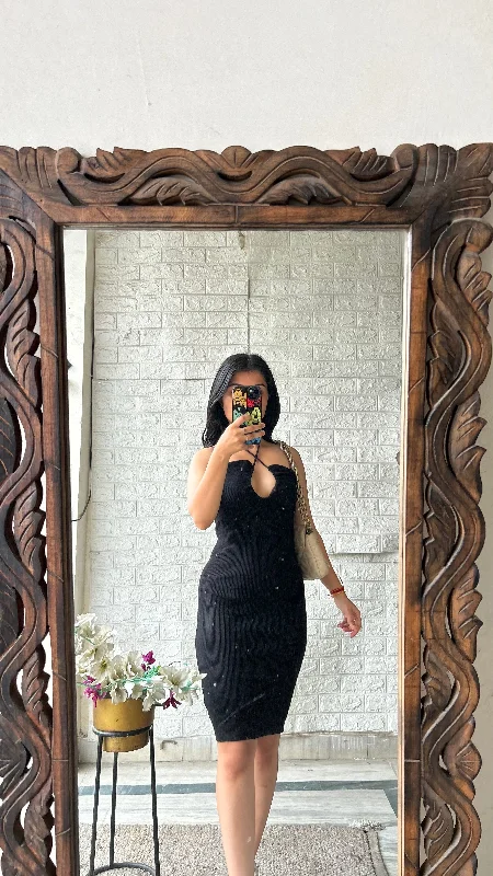 Bodycon dress with a cold - shoulder design​Sexy dress 32-34 bust/l:32