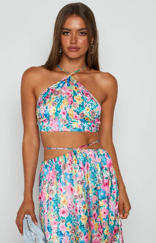 Wedding guest dresses with cut - out details and midi lengthsSpring Bouquet Floral Halter Top Wedding guest dresses with cut - out details and midi lengthsSpring Bouquet Floral Halter Top