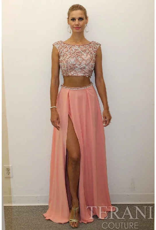 Bodycon dress with a scalloped edgeTerani Couture 1712P2749 Sexy Two-Piece Prom Dress Sale Bodycon dress with a scalloped edgeTerani Couture 1712P2749 Sexy Two-Piece Prom Dress Sale