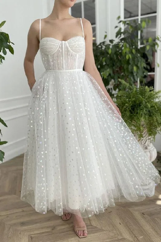 Party dresses with a metallic finish for a shiny and eye - catching effectTulle Sweetheart Straps Short Prom Dress Tea Length Homecoming Dresses PD447 Party dresses with a metallic finish for a shiny and eye - catching effectTulle Sweetheart Straps Short Prom Dress Tea Length Homecoming Dresses PD447