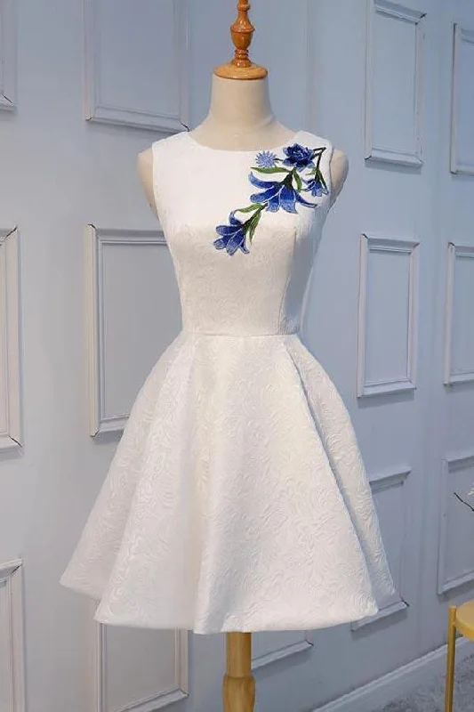 Party dresses with a unique neckline, like a sweetheart or square neck​White Lace Applique Short Prom Dresses Homecoming Dresses  PD160