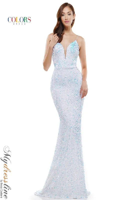 Formal dresses with halter necks and lace - up backs for a stylish promColors 2459