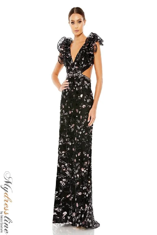 Prom dresses with metallic - colored fabrics and beaded embroidery for a glamorous promMac Duggal 68043