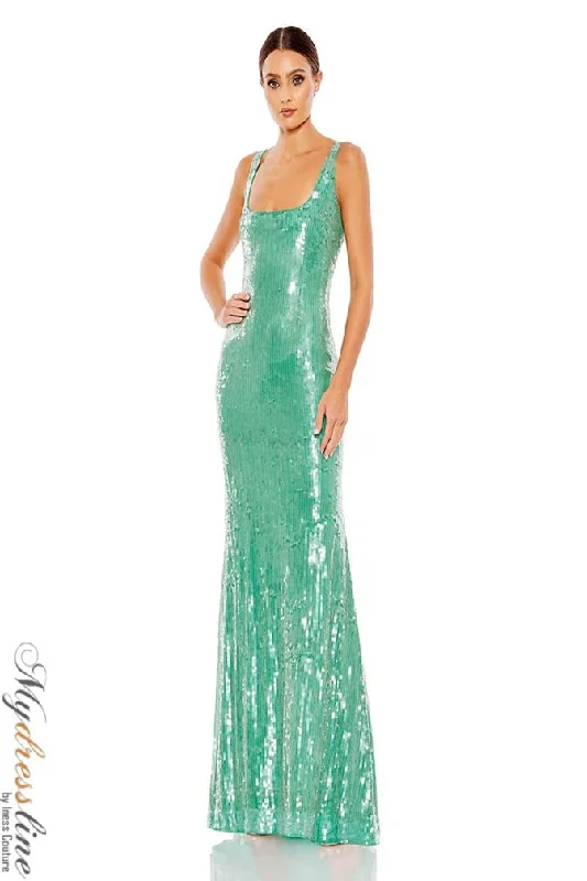 Formal dresses with tiered skirts and pearl embellishments for a luxurious feelMac Duggal 93725