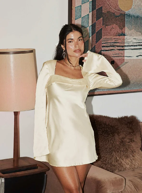 Sheath formal dresses with metallic thread detailing for a modern promPhillipa Long Sleeve Mini Dress Champagne