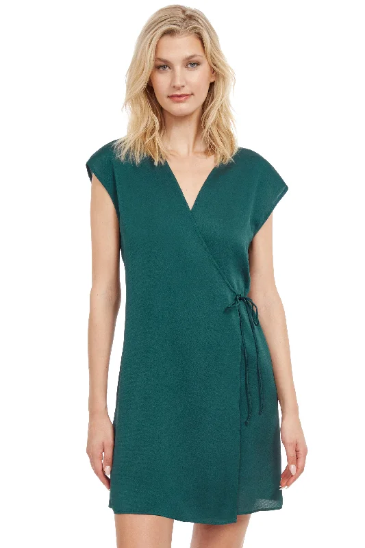 Ruffled - hem cover ups for a cute and feminine lookGOTTEX RETRO GROOVE DRESS